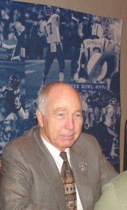 Bart Starr asistió el viernes 3 de febrero de 2006 a la reunión de jugadores Más Valiosos de Super Bowls realizada en Detroit dos días antes de la edición XL. Foto: Sixto López Casa Madrid.