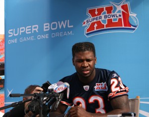 Devin Hester fue incluido en el equipo del 100 aniversario de los Chicago Bears. Foto: Sixto López durante el día de prensa con miras al Super Bowl XLI.