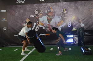 Diversión para todos en el Steelers Camp MXX 2019. Foto: Sixto López Casa Madrid.