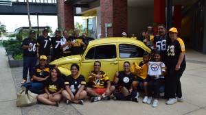 En Cancún se reunieron aficionados de los Acereros de Pittsburgh. Foto: Sixto López Casa Madrid