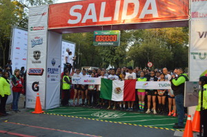 Así se preparaba el inicio de la NFL Fan Race 2019 dentro de los festejos previos al juego entre Jefes y Cargadores. Foto: Sixto López Casa Madrid.